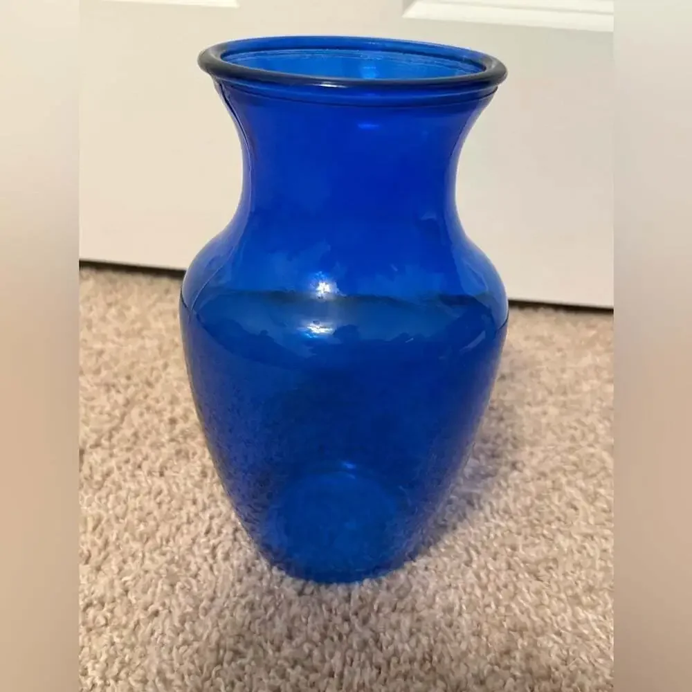 Bright Blue Glass Vase for Flowers / Bouquets